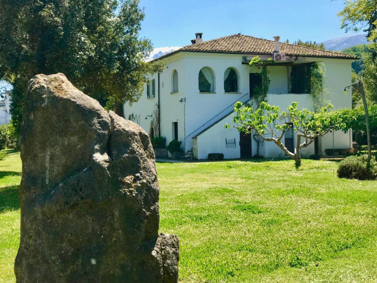 Agriturismo "Borgo Madonna Degli Angeli" - Charming Cottages In The Gardens ! Tocco da Casauria Eksteriør billede