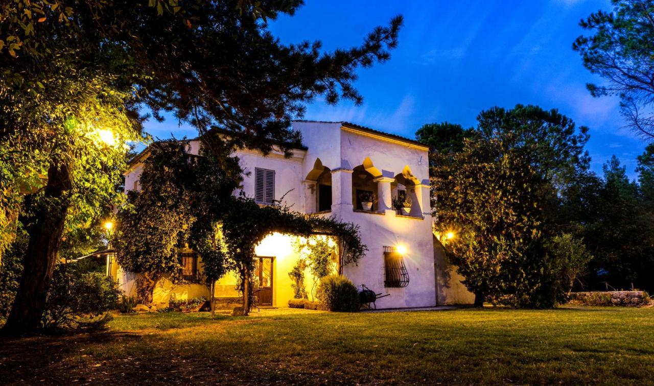 Agriturismo "Borgo Madonna Degli Angeli" - Charming Cottages In The Gardens ! Tocco da Casauria Eksteriør billede
