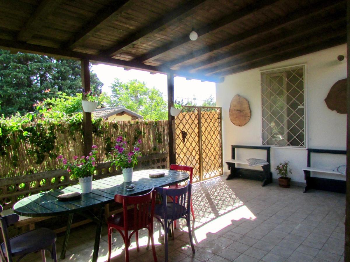 Agriturismo "Borgo Madonna Degli Angeli" - Charming Cottages In The Gardens ! Tocco da Casauria Eksteriør billede