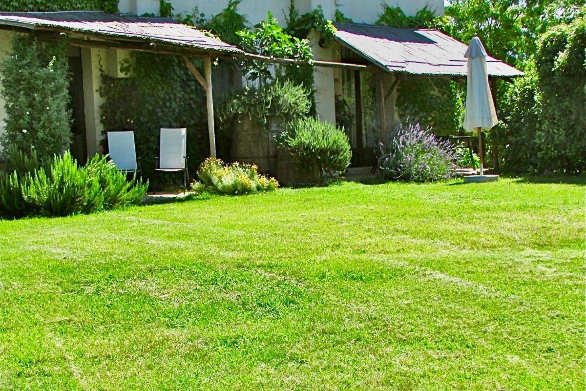 Agriturismo "Borgo Madonna Degli Angeli" - Charming Cottages In The Gardens ! Tocco da Casauria Eksteriør billede