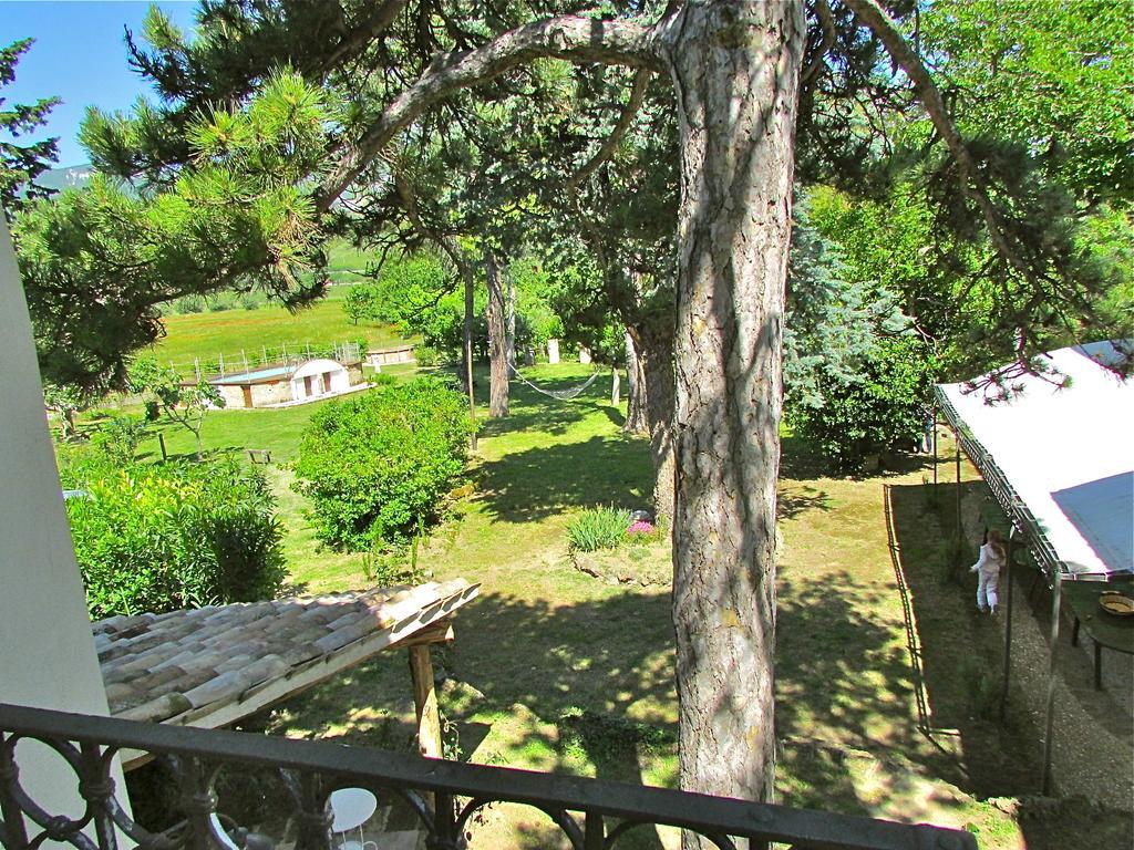 Agriturismo "Borgo Madonna Degli Angeli" - Charming Cottages In The Gardens ! Tocco da Casauria Eksteriør billede